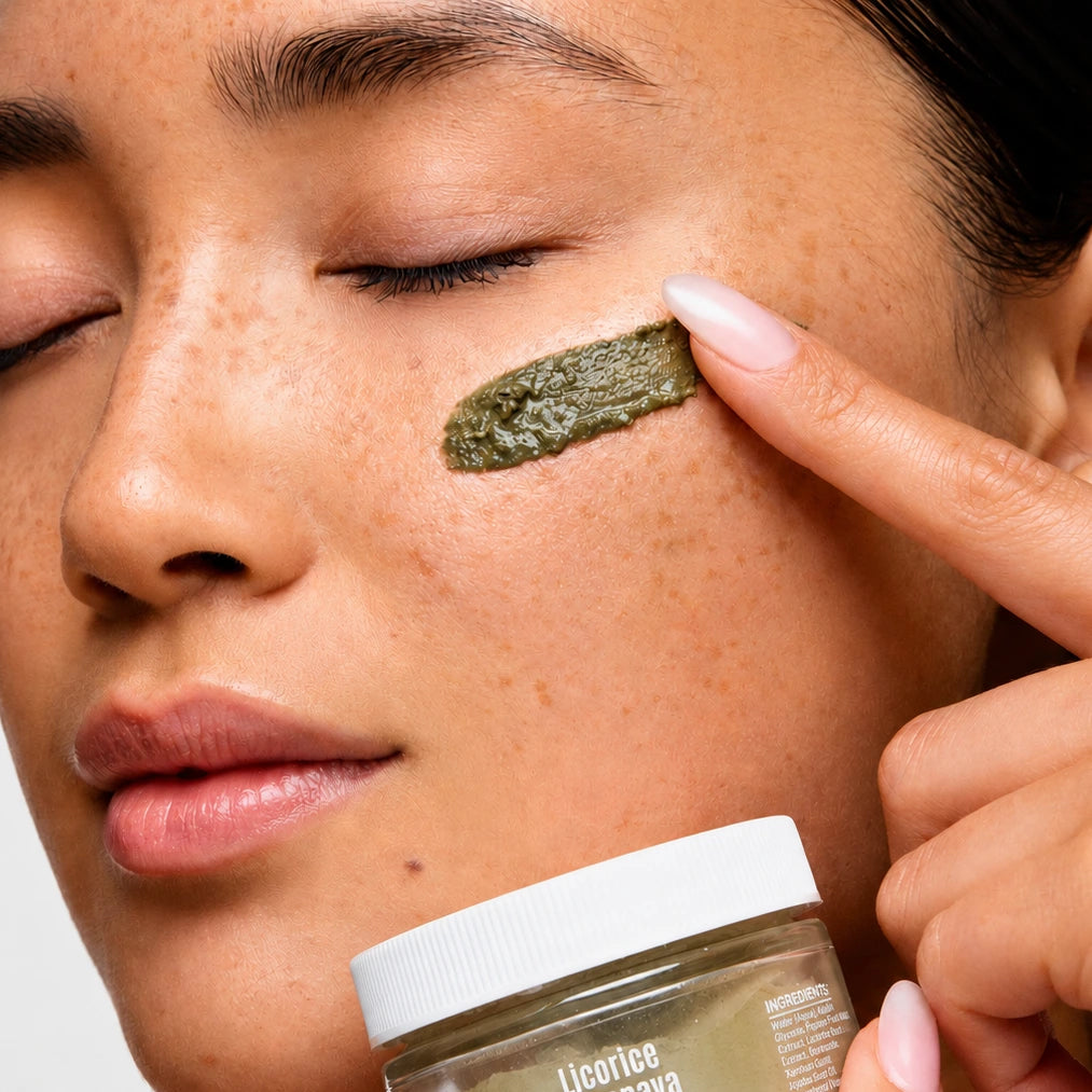 LICORICE & PAPAYA BRIGHTENING MASK use